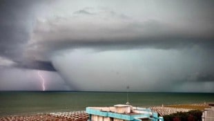 Eine heftige Superzelle zog über Lignano hinweg. 