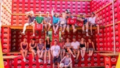 Das berühmte Bierkistenhaus am St. Leonharder Kirchtag steht wieder.