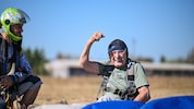 Nach dem Sprung war die Freude bei dem Senior riesig.