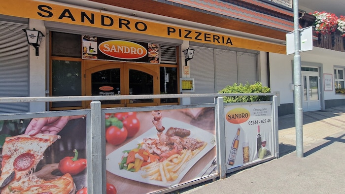 Die Pizzeria Sandro nahe des Innio-Werkgeländes,