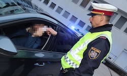 Seinen Führerschein ist der junge Türke erst einmal los... (Symbolbild).