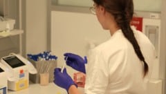 Im Linzer KUK werden täglich Legionellen-Tests durchgeführt