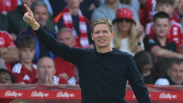 Nottingham Forest coach Oliver Glasner