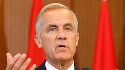 Kanadas Premierminister Mark Carney wirft US-Präsident Donald Trump vor, einen Handelskrieg ...
