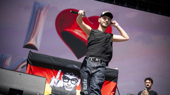 Ist er der erste schwule Rapper? Wohl nicht, aber Baran Koks Inszenierung geht in diese Richtung ...