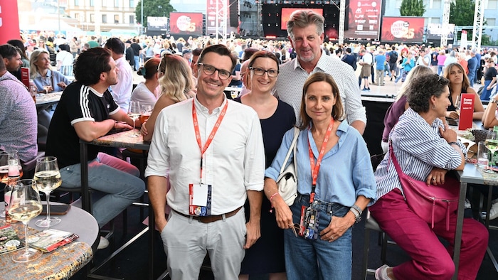 „Krone“- Kollegen auf Besuch in Linz: Norman Schenz, Heike Reinthaller-Rindler, Michaela ...