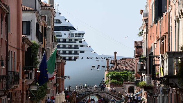 Venedig ist seit Jahren mit dem Problem der Taschendiebe konfrontiert. Fotos von mutmaßlichen ...