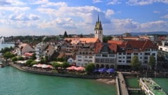 Im deutschen Friedrichshafen (Bild) gehen bereits seit Jahren Meldungen über unangenehmen Geruch ...