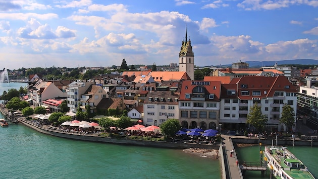 Im deutschen Friedrichshafen (Bild) gehen bereits seit Jahren Meldungen über unangenehmen Geruch ...