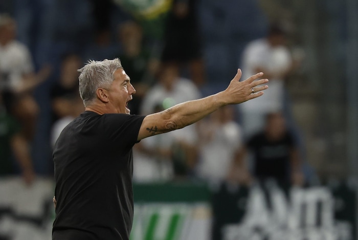 Coach Markus Mader war mit dem Spiel zufrieden, mit der Roten Karte von Schierl weniger.