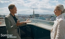 Die AfD-Chefin beim Interview über den Dächern Wiens
