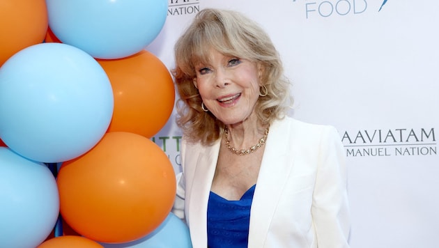Barbara Eden wurde am Sonntag 95 Jahre alt. Auf Instagram erhielt die „bezaubernde Jeannie“ ...