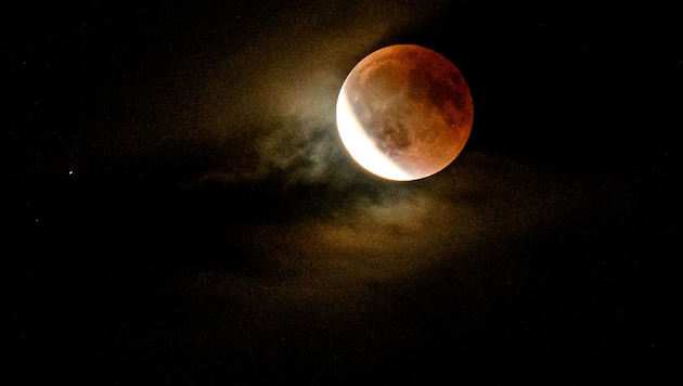 Eine partielle Mondfinsternis ist über Österreich wieder am 28. August zu sehen.