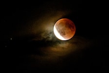 Eine partielle Mondfinsternis ist über Österreich wieder am 28. August zu sehen. 
