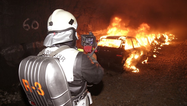 Brände in einem Tunnel sind aus mehrerlei Hinsicht besonders gefährlich. Ein Problem stellt die ...