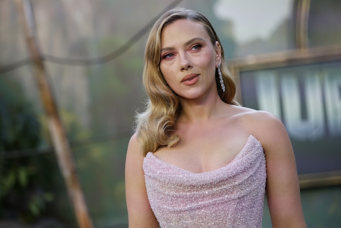Johansson setzt auf Magnesium und Nahrungsergänzungsmittel, um erholt, ausgeglichen und schön zu ...