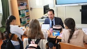 Bildungsminister Christoph Wiederkehr (NEOS) in der Sommerschule