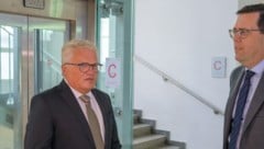 Der Linzer Ex-Bürgermeister Klaus Luger (li.) mit seinem Anwalt René Haumer.