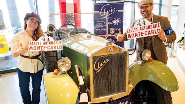 Wissenschaftler Robert Krickl lenkt den 100 Jahre alten Oldtimer „Avis Type 3“.