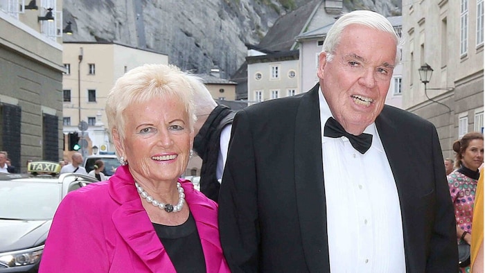 Klaus-Michael Kühne mit seiner Gattin Christine 2022 bei den Salzburger Festspielen