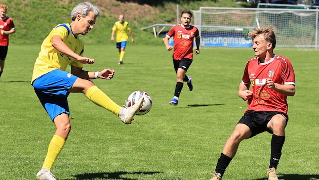 Manuel Holzer (l.) machte mit viel Selbstvertrauen im Gepäck den 1:1-Ausgleich.