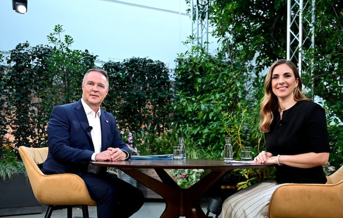 SPÖ Leader Andreas Babler with host Simone Stribl