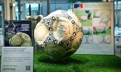 Der offizielle WM-Ball von 1986: Der Adidas Azteca wurde um eine Millionen-Summe versteigert.