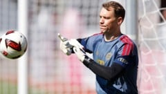Manuel Neuer musste sich im Training behandeln lassen. 