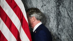 Ziehen die USA den Kopf ein? Finanzminister Scott Bessent verlässt das Podium, ohne in seiner ...