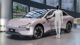 Der chinesische Elektroautohersteller Xpeng will mit seinem Android „IRON“ mit Teslas kommendem ...