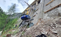 Die Arbeiten erfolgen in steilen Gelände.