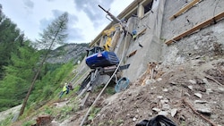 Die Arbeiten erfolgen in steilen Gelände.