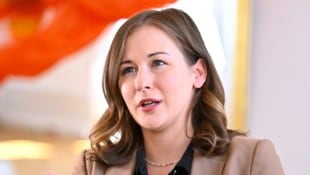 Europaministerin Claudia Bauer (ÖVP) sieht Einsparpotenzial bei den Strukturen der EU.