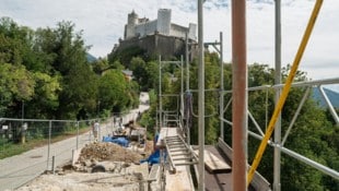 Bis Herbst 2027 werden die Arbeiten an der Wehrmauer andauern.