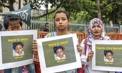 In Bangladesch hatte ein Schulleiter vor sieben Jahren eine 19-Jährige angezündet. Die Tat ...