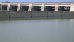 Die Trockenheit hat die Stromproduktion der Wasserkraftwerke deutlich reduziert. (Im Bild: ...
