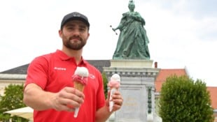 Florian Pessentheiner Neo-KAC-Crack Will MacKinnon kostete schon ein Eis in der Klagenfurter Innenstadt.