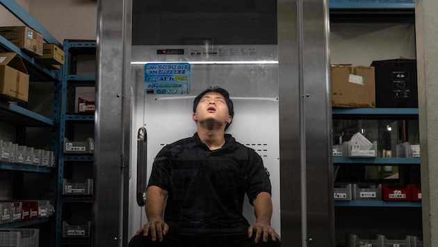 In Japan ist ein „Kühlschrank für Menschen“ erfunden worden. 300 Exemplare wurden bisher ...