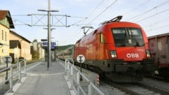 Überschaubarer Andrang bei den Regionalbahnen in OÖ.