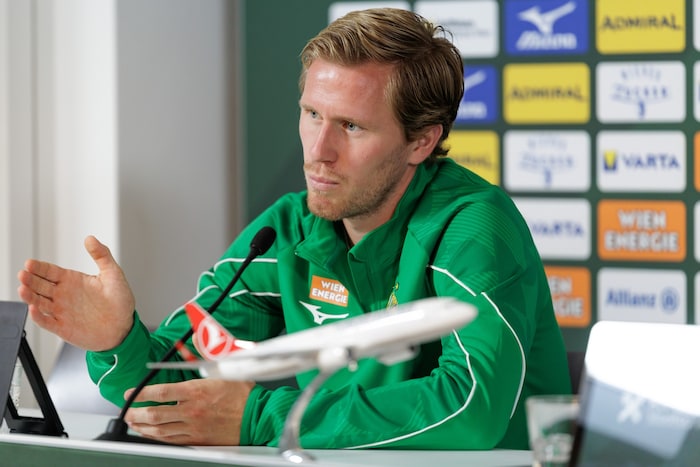 Tonni Adamsen