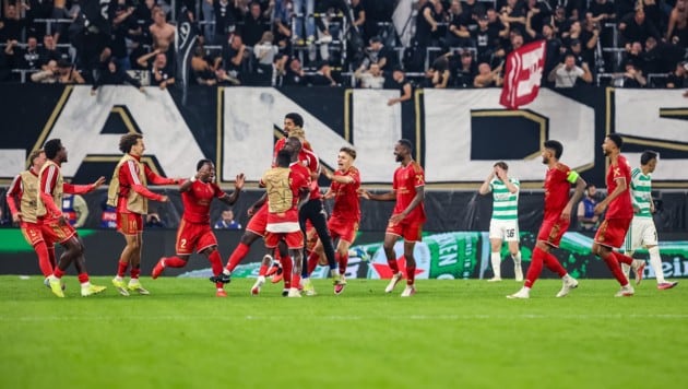 Bei den Fans und den Spielern des LASK gab es nach dem 5:1-Erfolg über Celtic Glasgow kein ...
