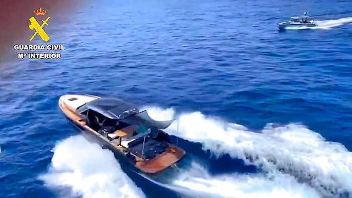 Das Charterboot hat einen Wert von rund einer Million Euro.