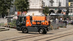 Reinigungsfahrzeuge gehören am Hauptplatz zum gewohnten Bild. Doch ausgerechnet bei der ...
