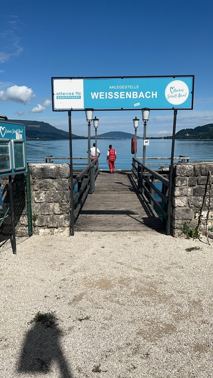 Auch von Weißenbach aus halten Einsatzkräfte Ausschau nach dem Wrack – bisher vergeblich!