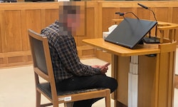 Wie ein Häufchen Elend saß der Angeklagte im Verhandlungssaal.
