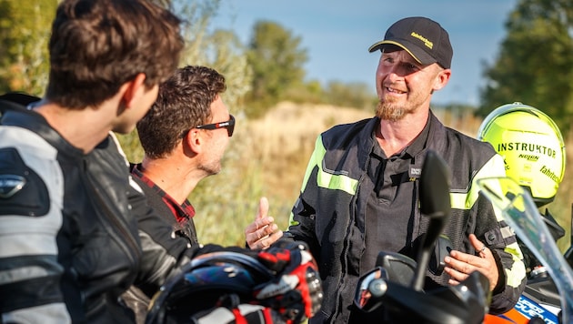 Mit den Tipps der erfahrenen Motorradinstruktoren fit in Gefahren-& Notmanövern werden.