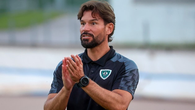 Musste mit St. Johann überraschend zittern: Cheftrainer Bernhard Kletzl.