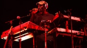 Mit reichhaltigem Instrumentarium und noch mehr Spielfreude absolvierte Dev Hynes aka Blood ...