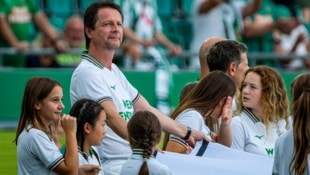 Peter Schöttel und Co. präsentierten das neue Trikot von Rapid.