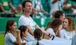 Peter Schöttel und Co. präsentierten das neue Trikot von Rapid.